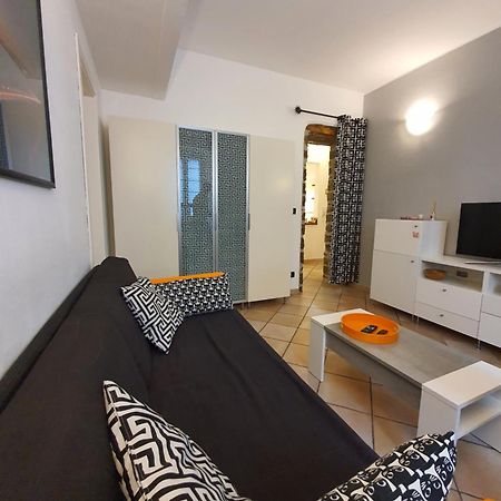 Mattia House Apartment ตรีเอสเต ภายนอก รูปภาพ